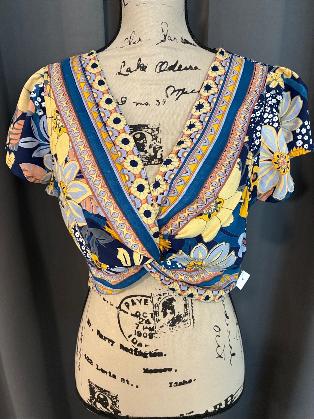 Angie Floral V-Neck Twist Front Crop Top - Blue & Yellow